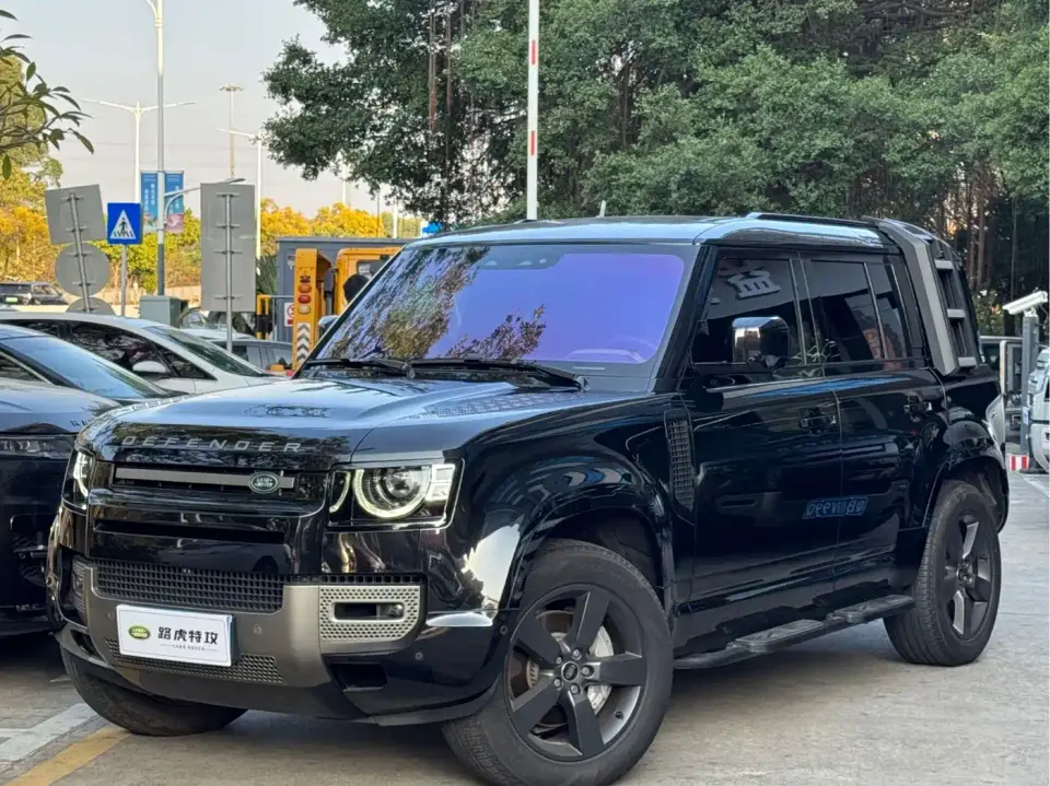 Land Rover Defender 110 3.0T P400 X-DYNAMIC HSE 2024