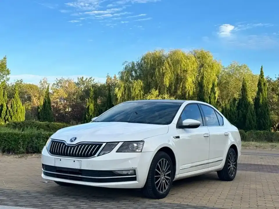 Skoda Octavia 1.5L Automatic Luxury Edition 2019