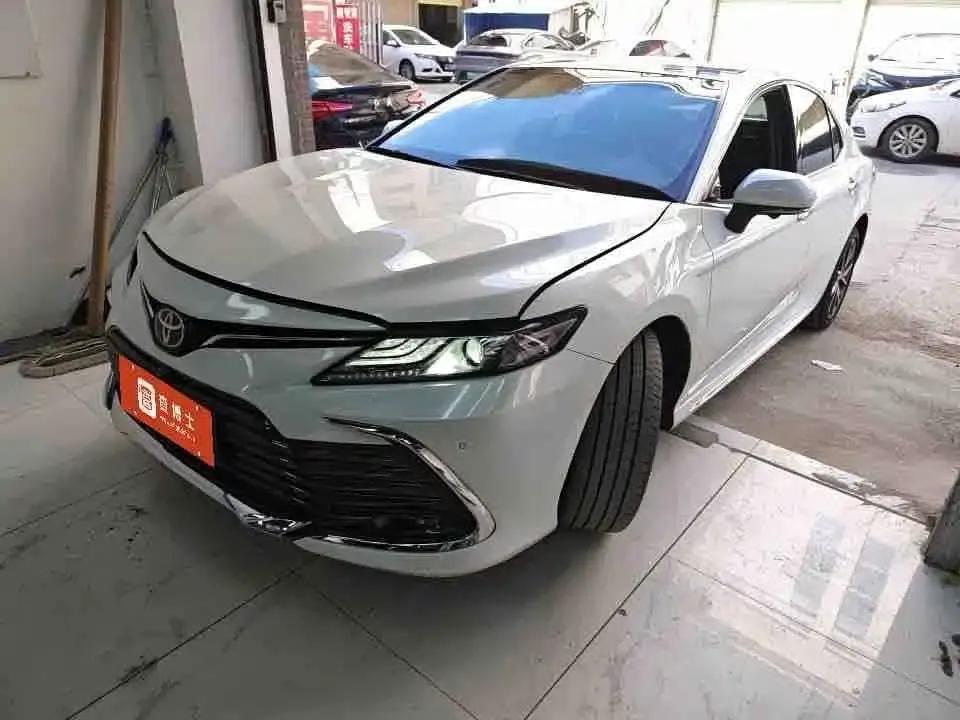 Toyota Camry 2.5G Luxury Edition 2023