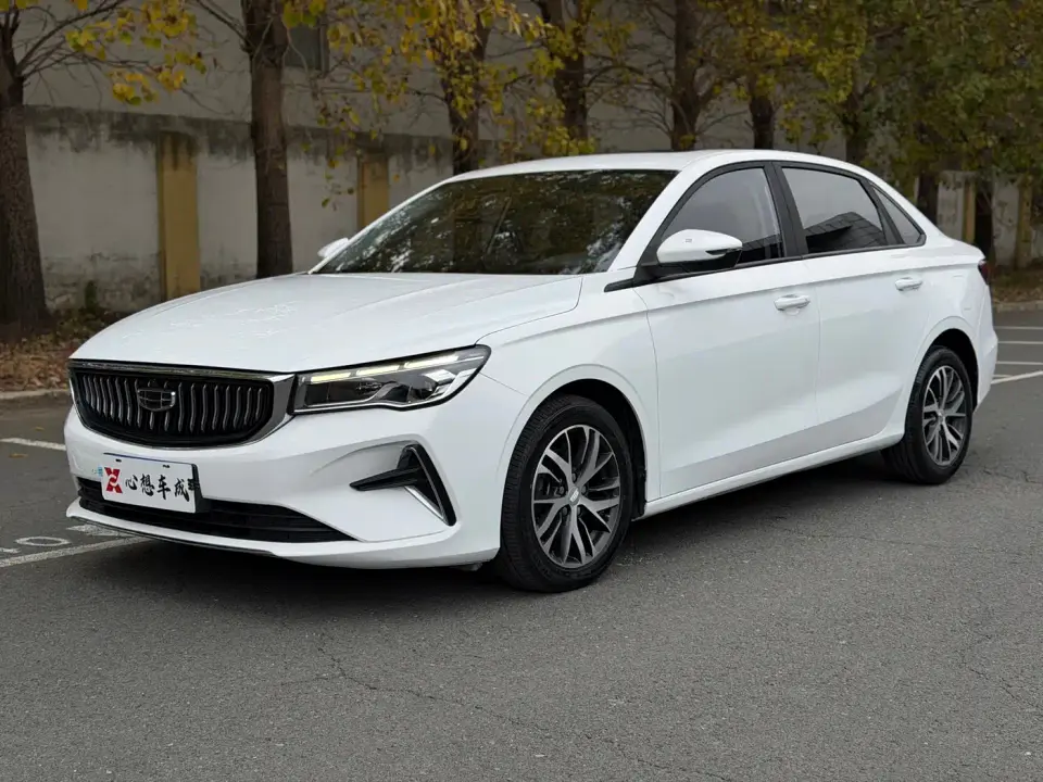 Geely Emgrand 4th Generation 1.5L CVT Luxury 2022