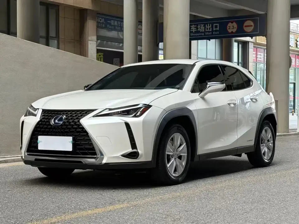 Lexus UX 260h Explore Cool Edition 2020