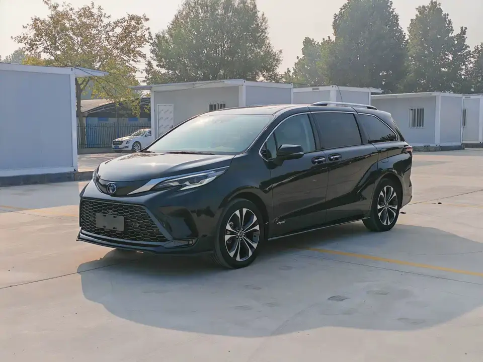 Toyota Granvia 2.5L Hybrid Prestige PLUS Edition 2023