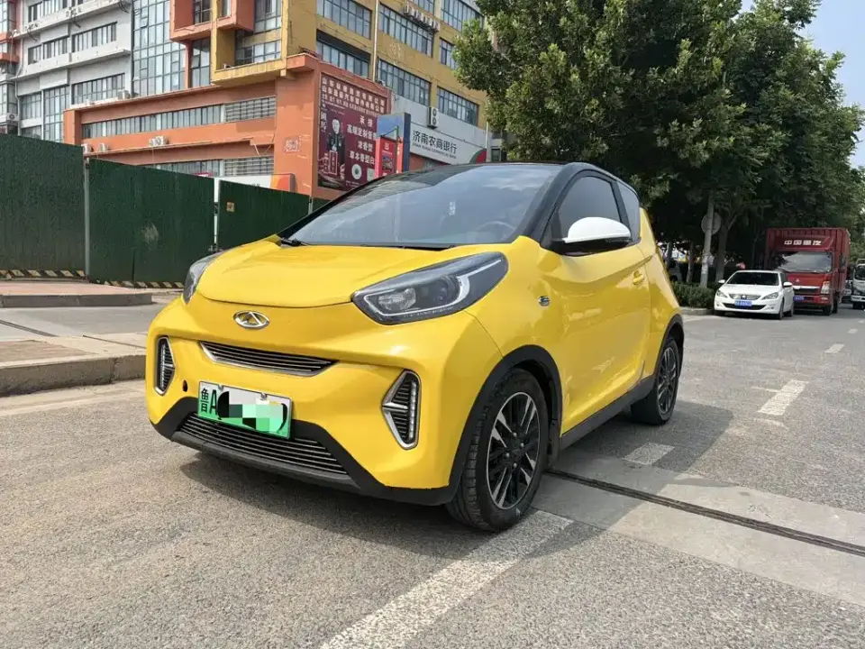 QQ New Energy Little Ant Facelift Sweet Edition Half Sugar NMC 30.6kWh 30kW 301km 2022