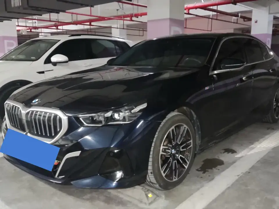 BMW 5 Series 525Li M Sport Package 2024