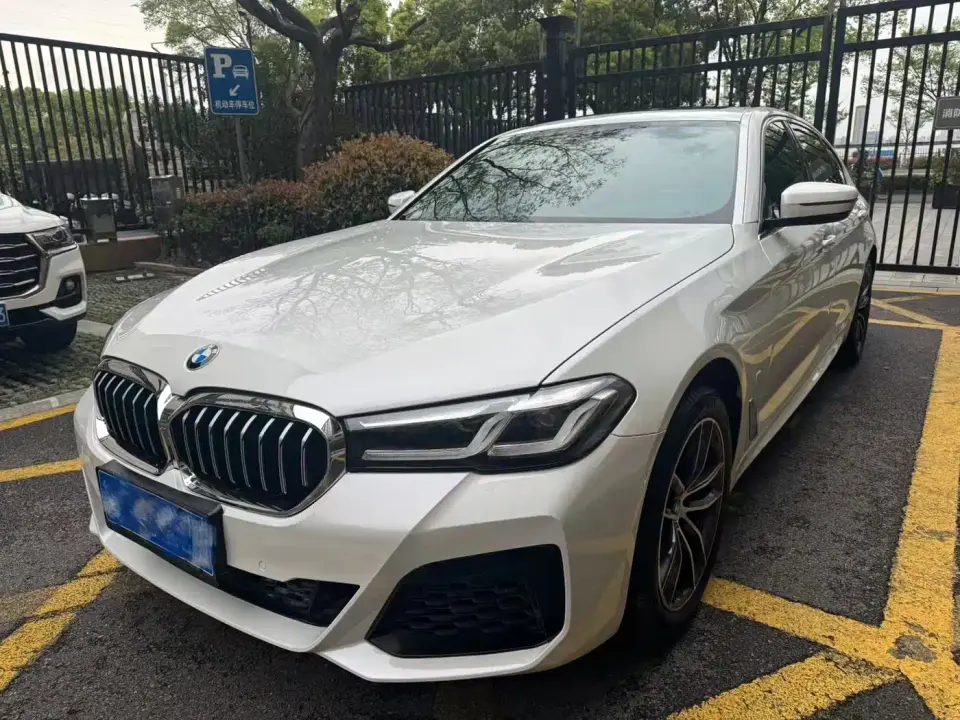 BMW 5 Series 525Li M Sport Package 2022