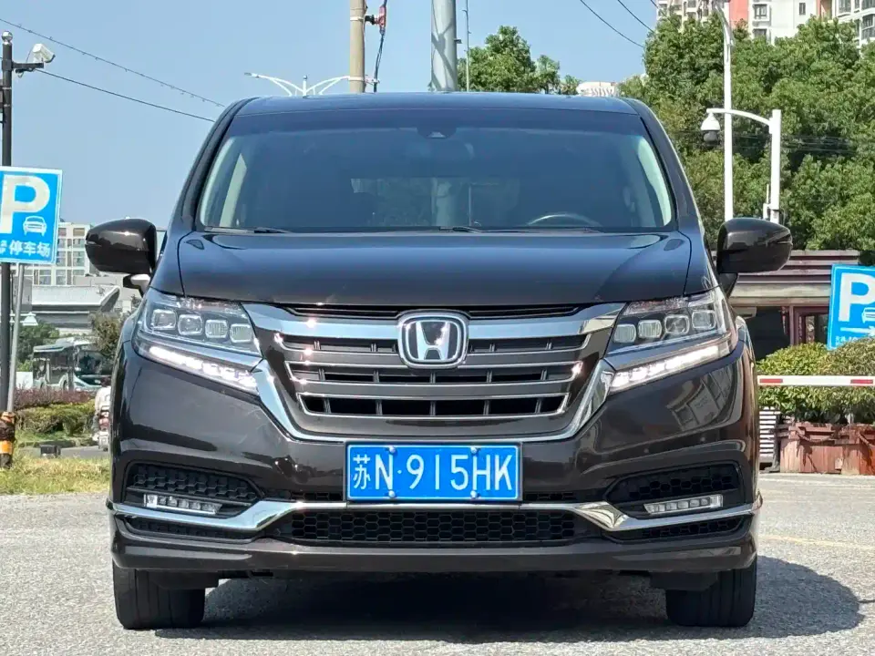 Honda Elysion 2.0L Hybrid Luxury Edition 2022