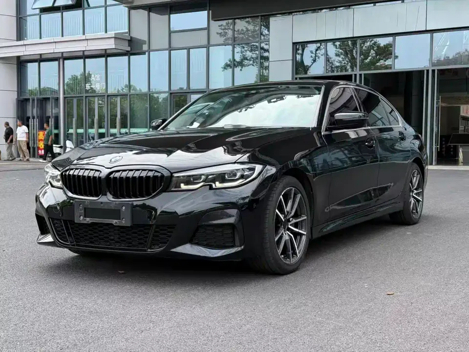BMW 3 Series 325Li M Sport Package 2022