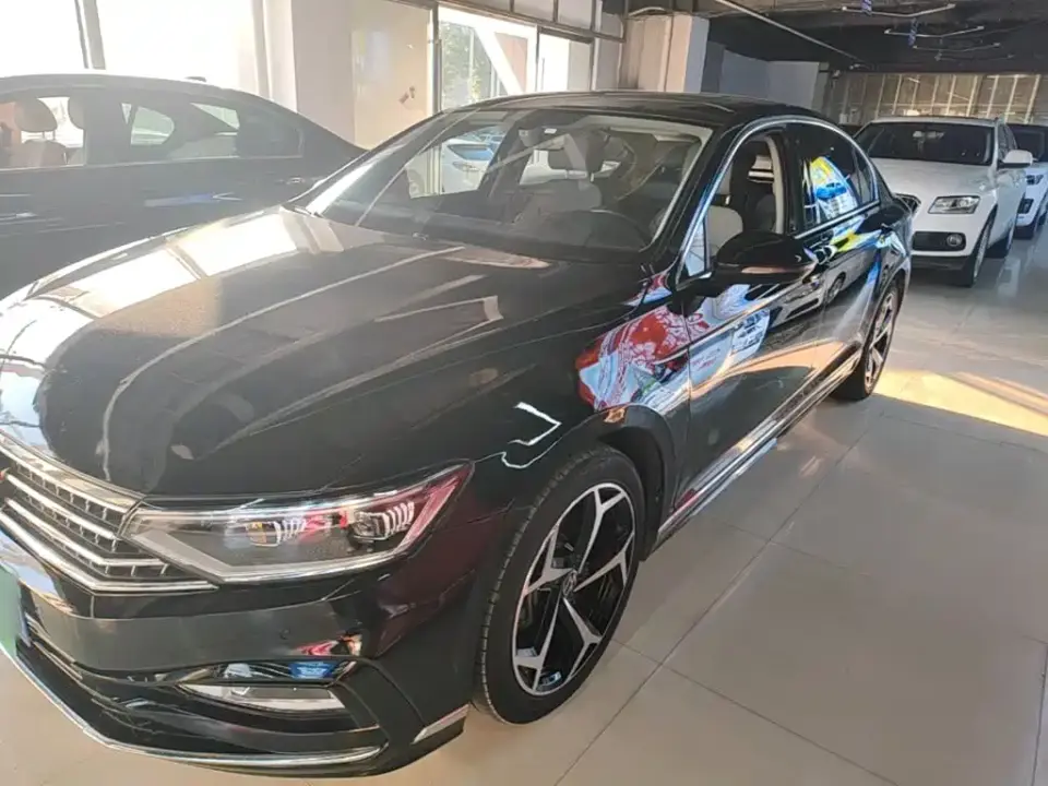 Volkswagen Magotan Model 2 Million Units Commemorative Edition 280TSI DSG Leading Version 2023