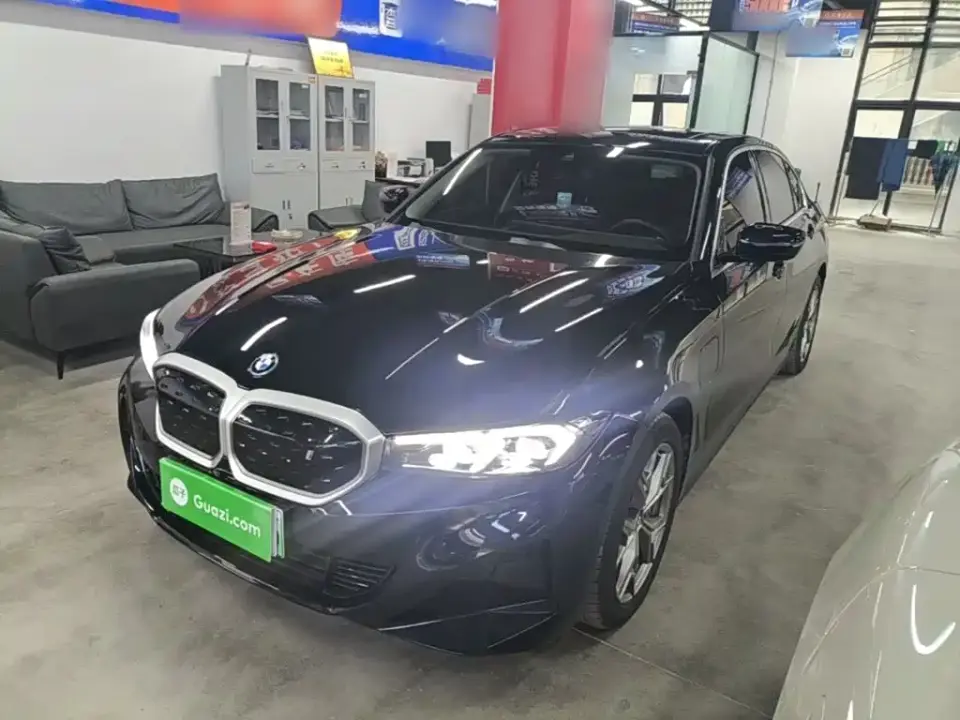BMW i3 eDrive 35 L 2024