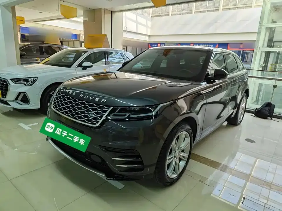 Land Rover Range Rover Velar 250PS Golden Collector's Edition 2023