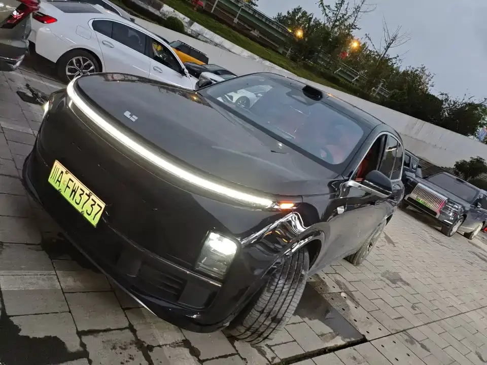 Li Auto Li L8 Max 2024