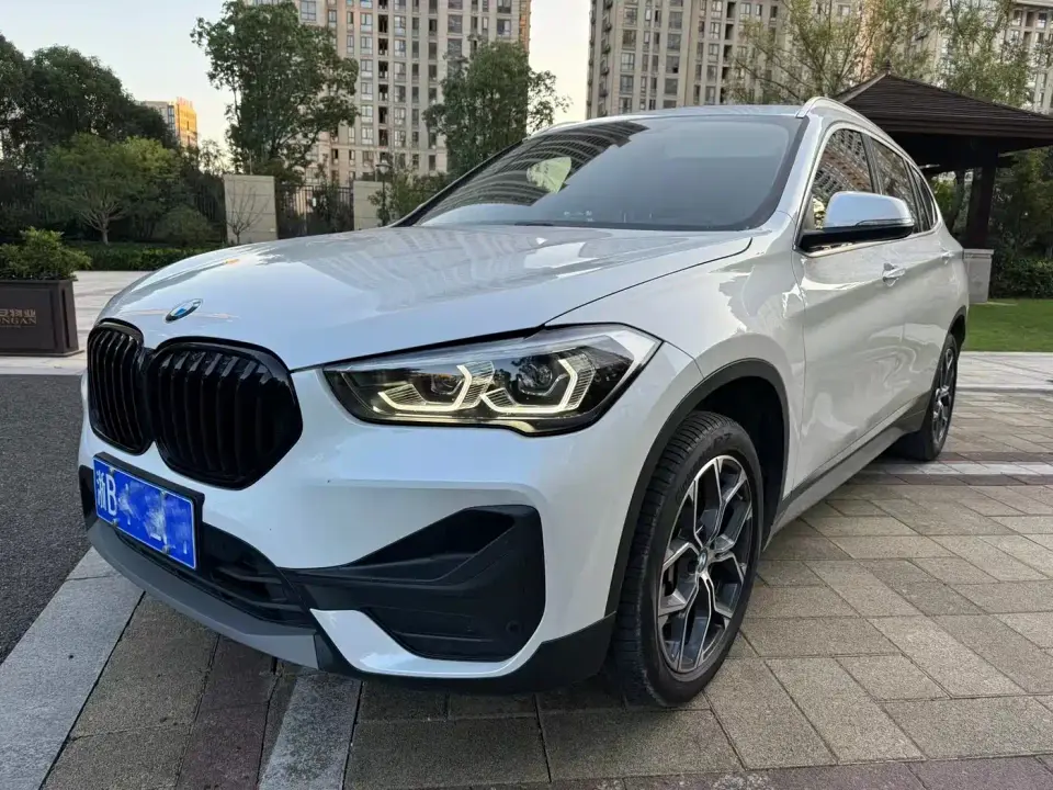 BMW X1 sDrive25Li Leading 2022
