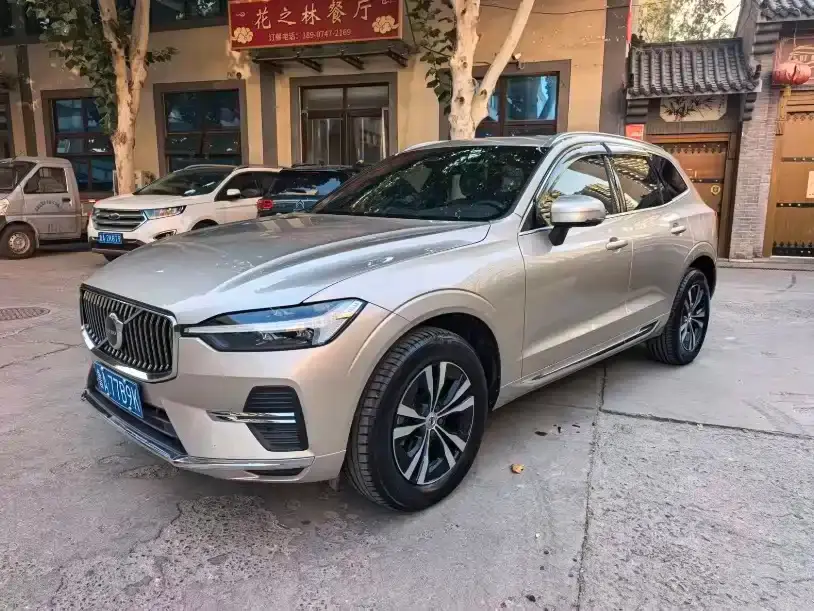 Volvo XC60 B5 AWD R-Design 2023