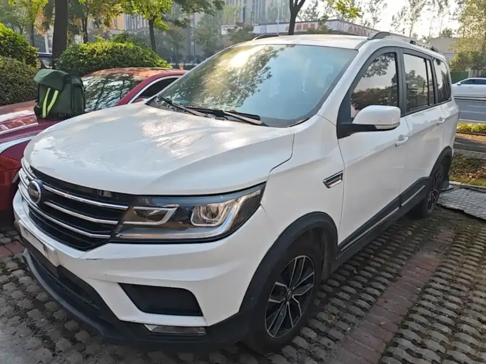 SWM Motor SWM X3 1.5L Manual Value 7-seater 2021