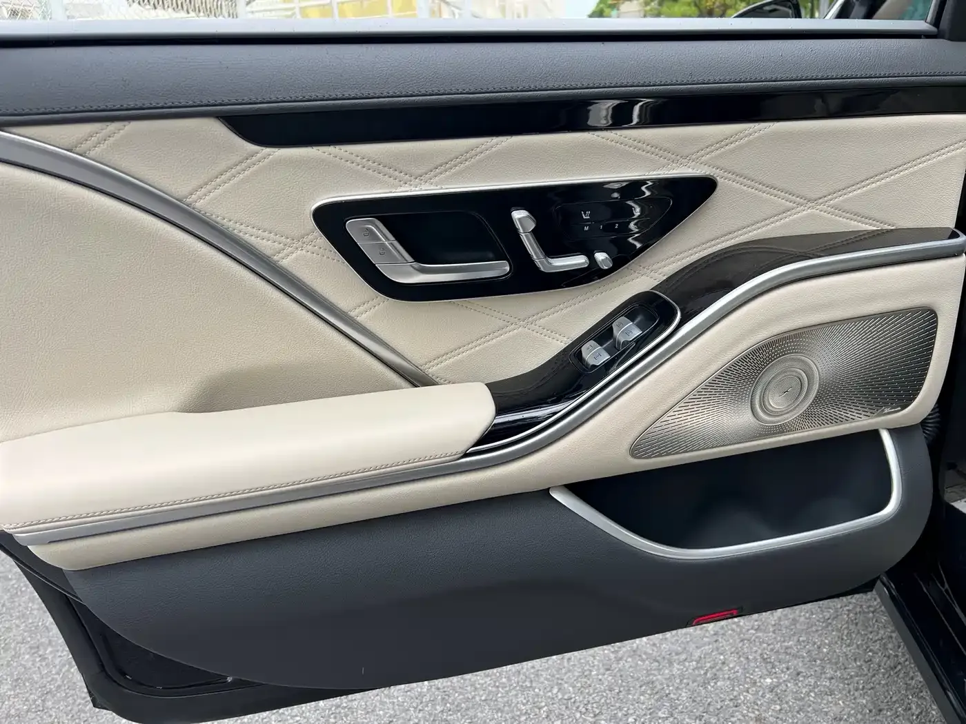 Mercedes-Benz Maybach S-Class S 480 4MATIC 2024 — фото 17