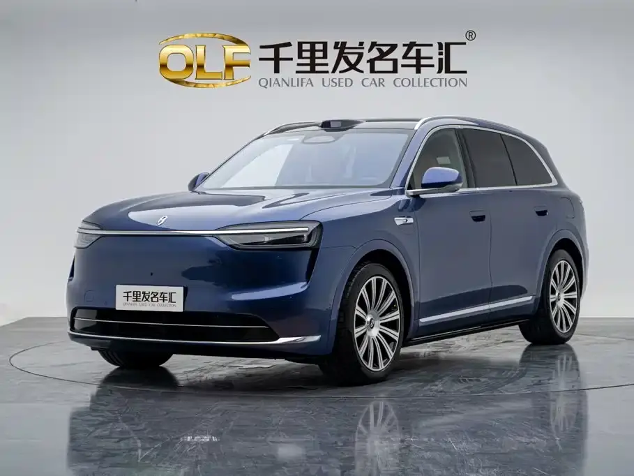 AITO Wenjie AITO M7 Extended Range Base Model 6-Seater 2025