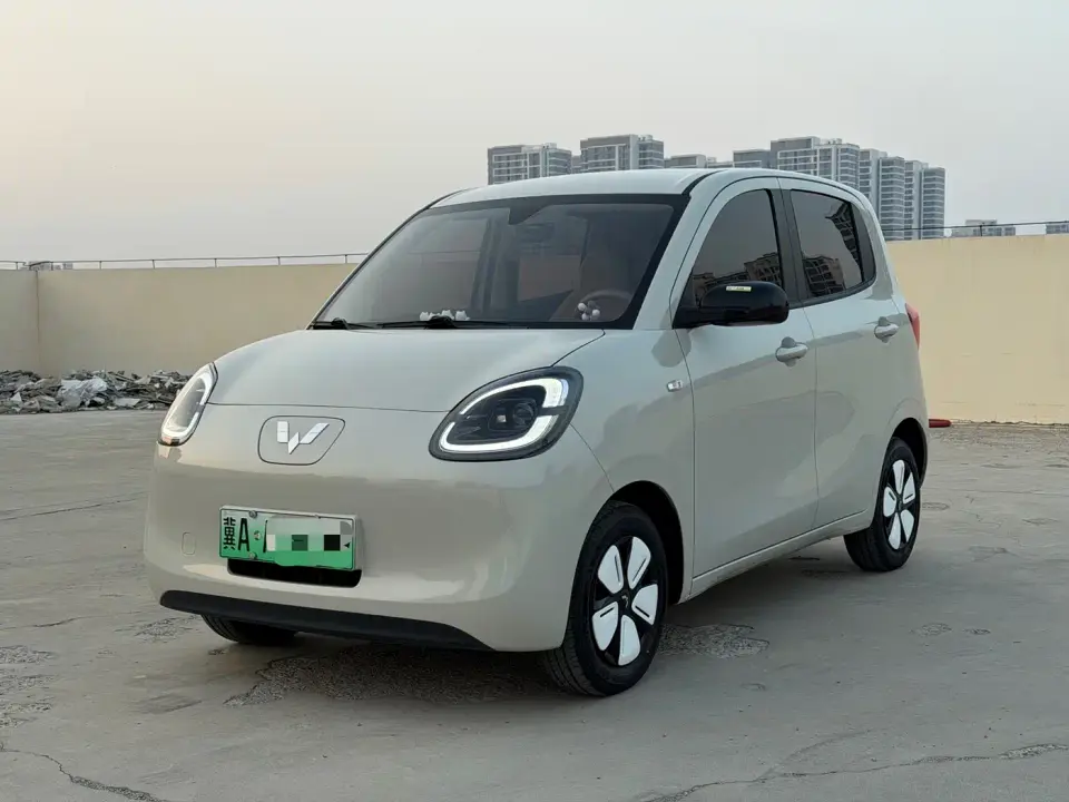 Wuling Motors Hongguang MINIEV 4-Door Advanced 2025