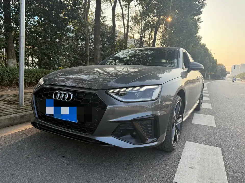 Audi A4L 40 TFSI Luxury Dynamic 2024