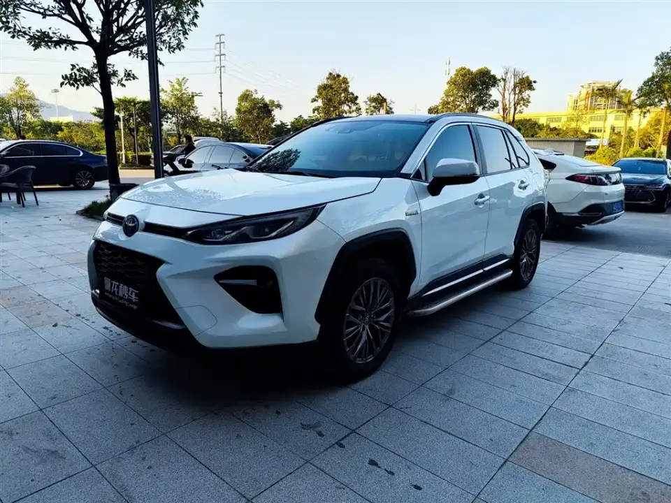 Toyota Wildlander Hybrid 2.5L E-CVT FWD Luxury PLUS Edition 2023