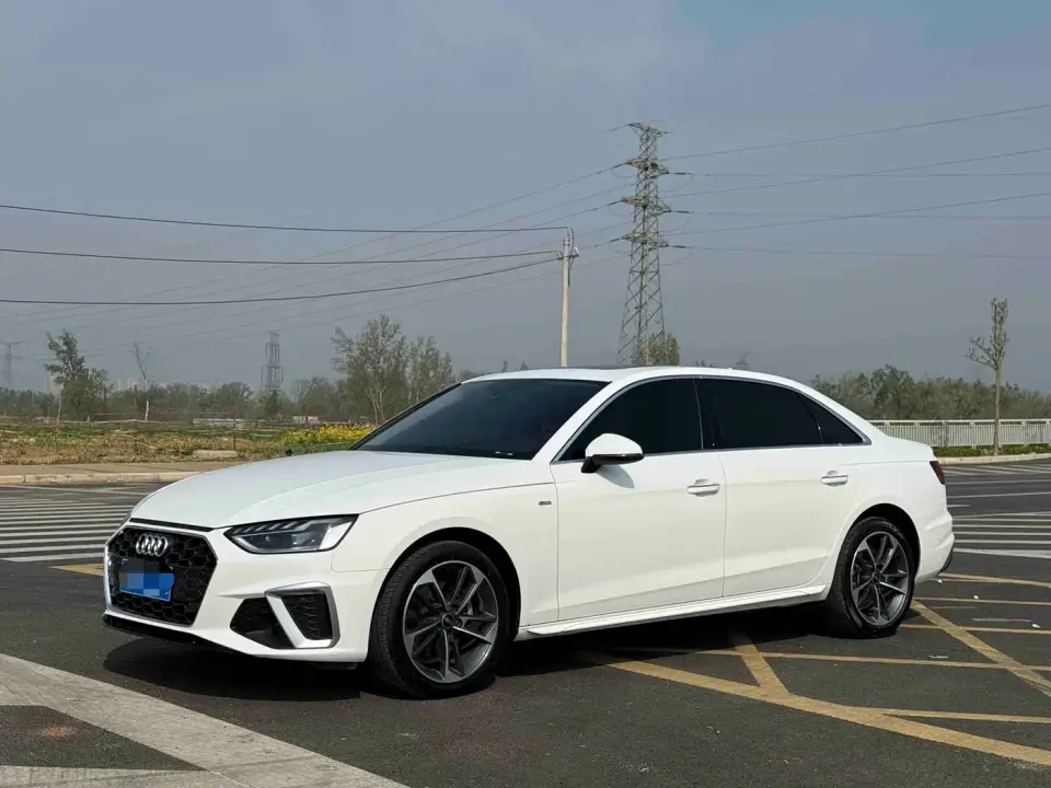 Audi A4L 40 TFSI Fashion Dynamic 2023