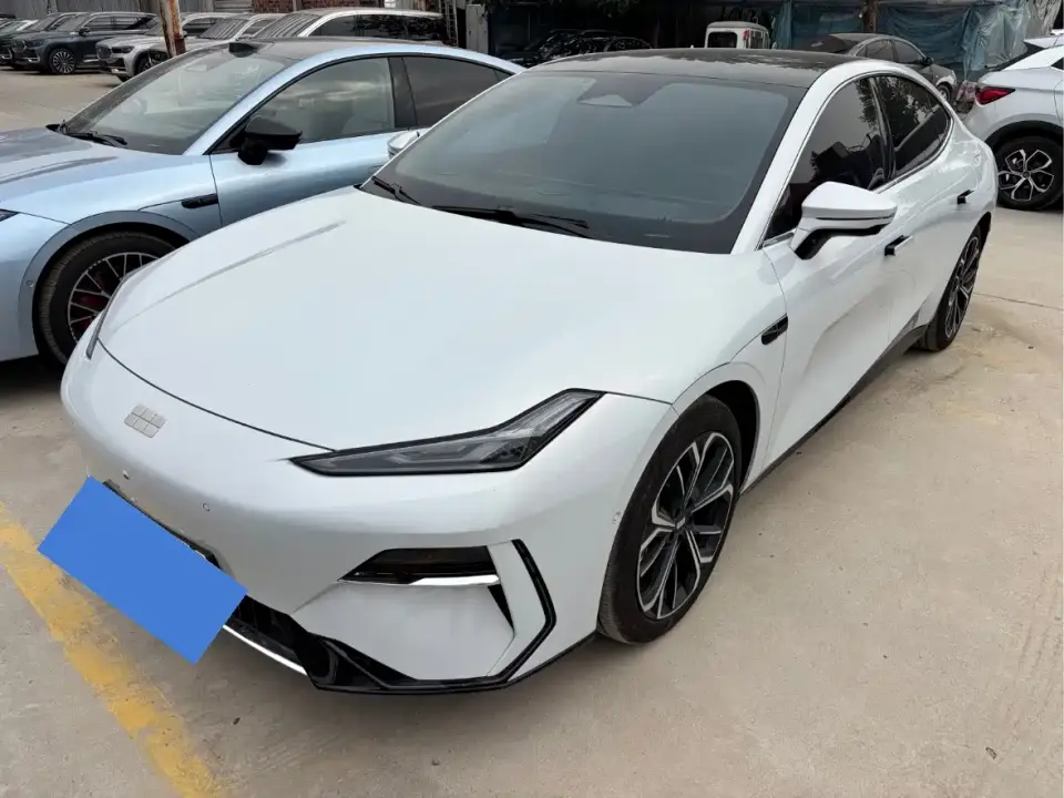 Geely Galaxy Galaxy E8 700km Long Voyage Smart Drive Edition 2026