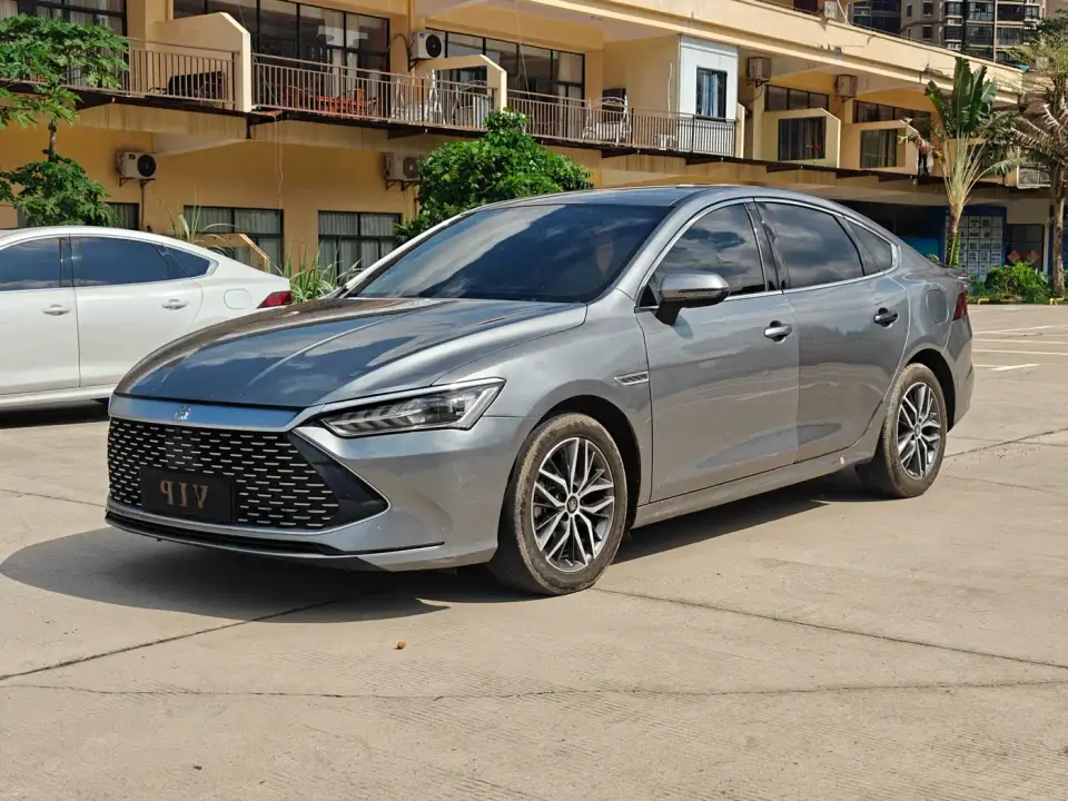 BYD Qin PLUS DM-i 55KM Flagship 2022