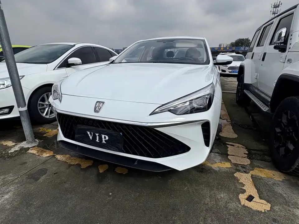 Roewe i5 1.5L CVT Luxury Edition 2025