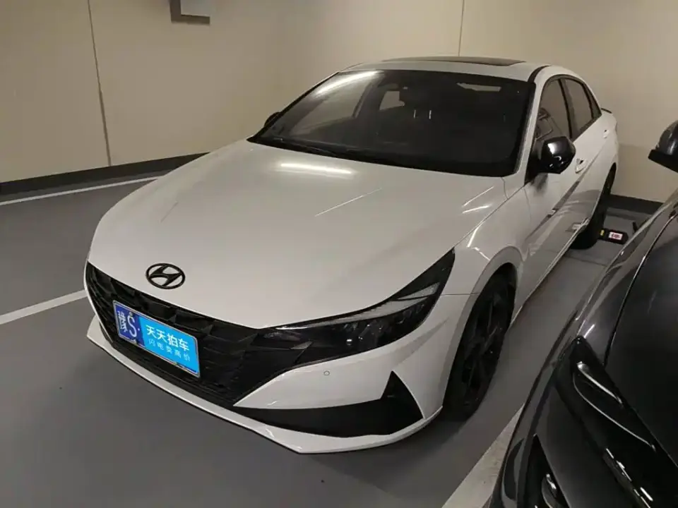 Hyundai Elantra 1.5L CVT 20th Anniversary Edition 2022