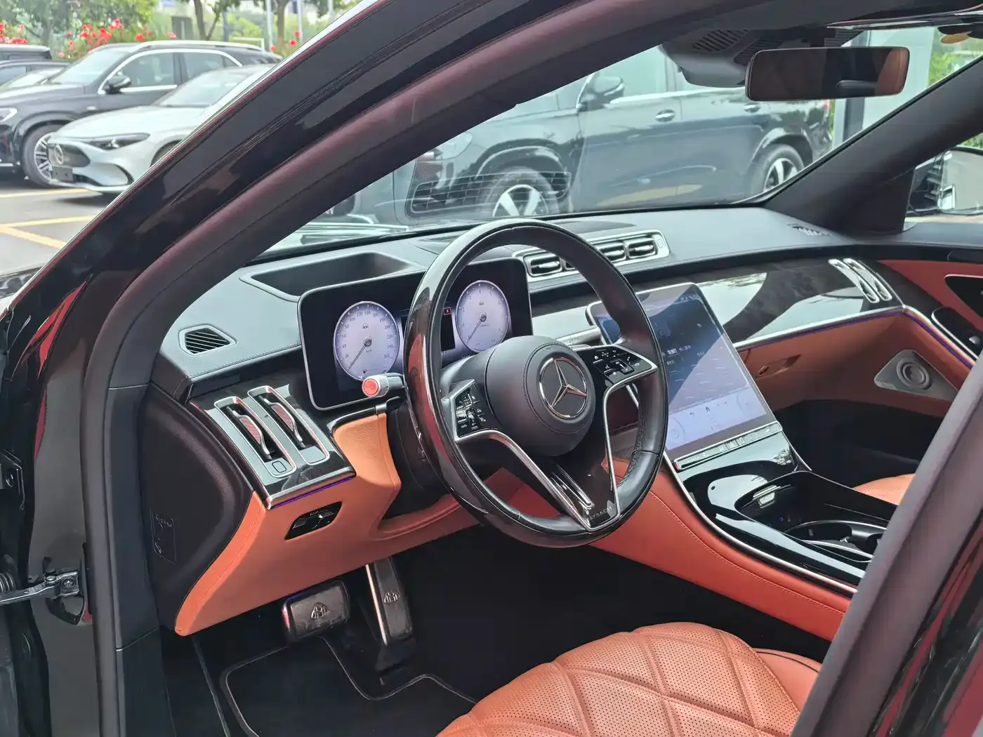 Mercedes-Benz Maybach S-Class Model S 480 4MATIC 2025 — фото 18
