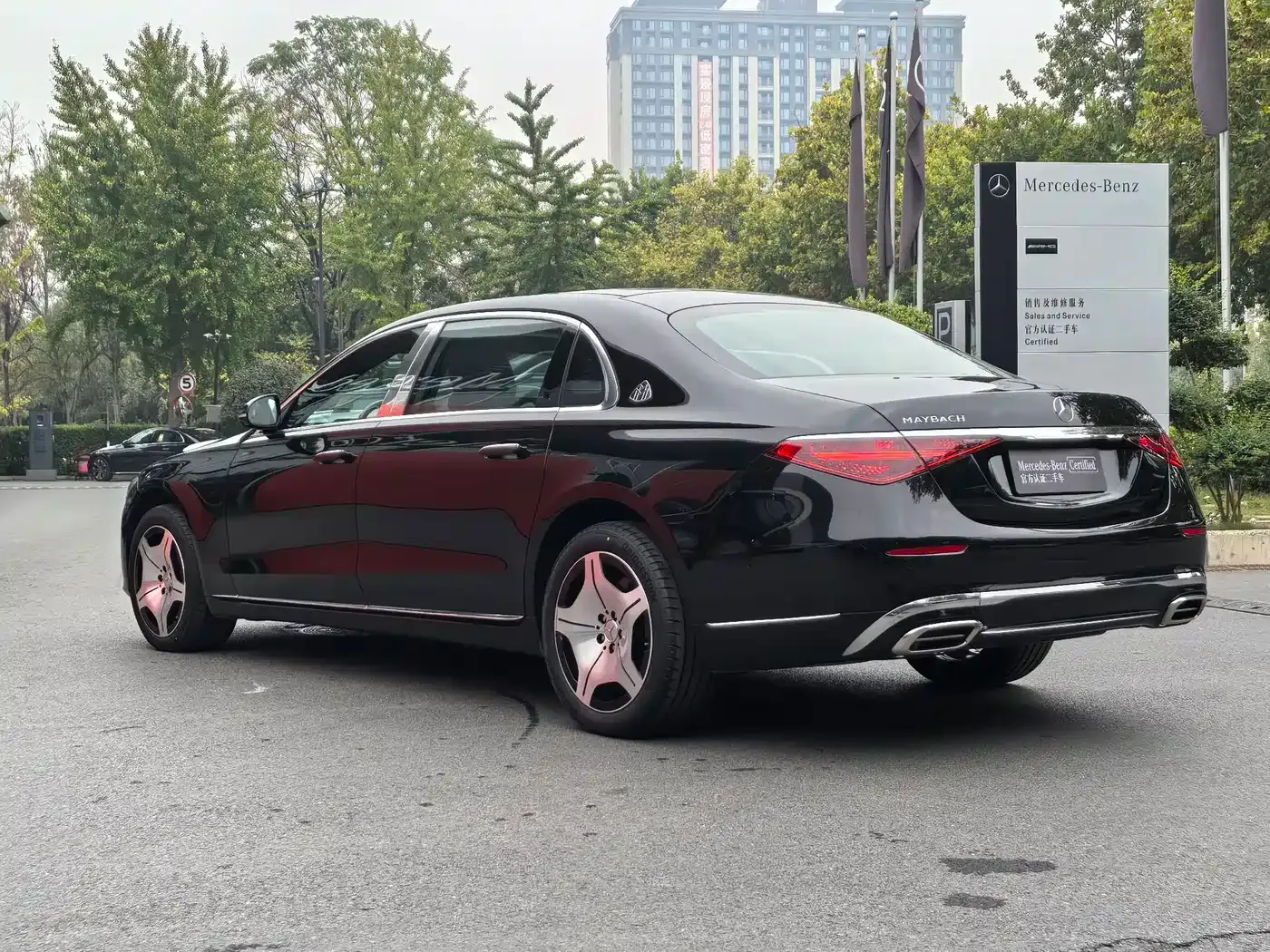 Mercedes-Benz Maybach S-Class Model S 480 4MATIC 2025 — фото 12