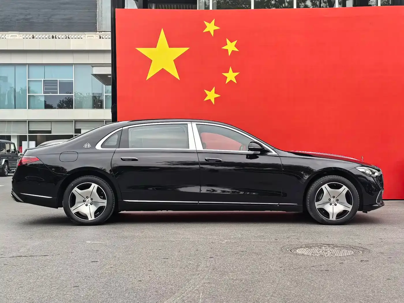 Mercedes-Benz Maybach S-Class Model S 480 4MATIC 2025 — фото 14