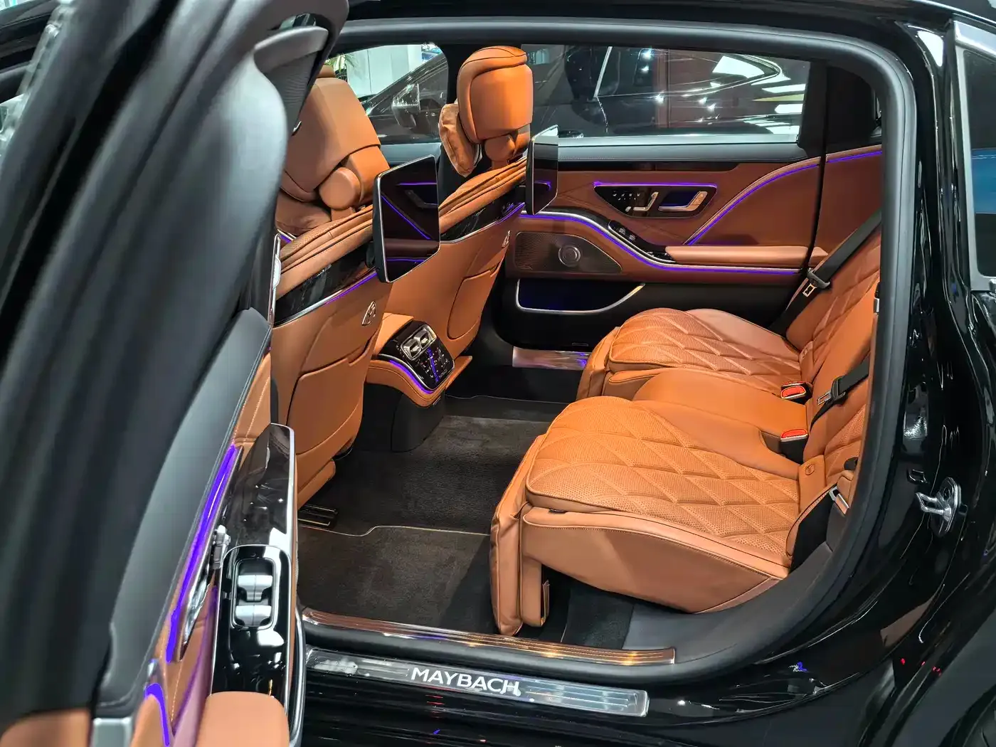 Mercedes-Benz Maybach S-Class Model S 480 4MATIC 2025 — фото 28
