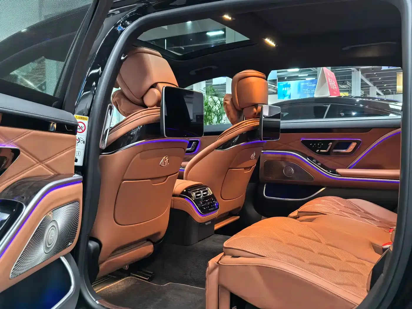 Mercedes-Benz Maybach S-Class Model S 480 4MATIC 2025 — фото 21