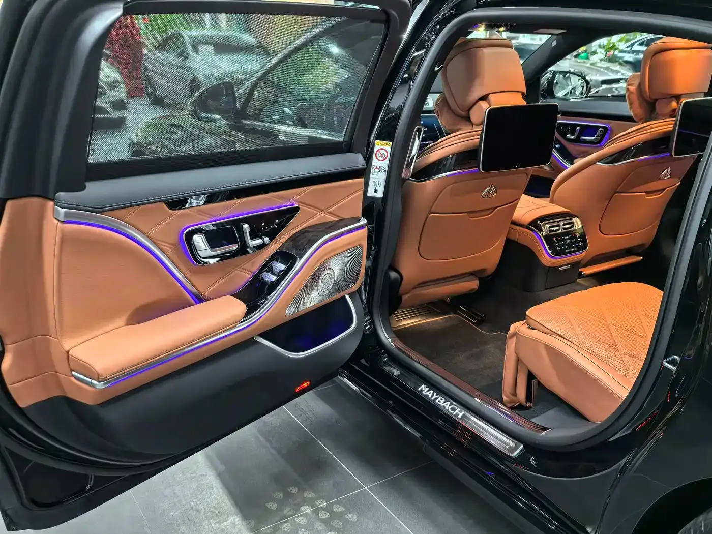 Mercedes-Benz Maybach S-Class Model S 480 4MATIC 2025 — фото 27