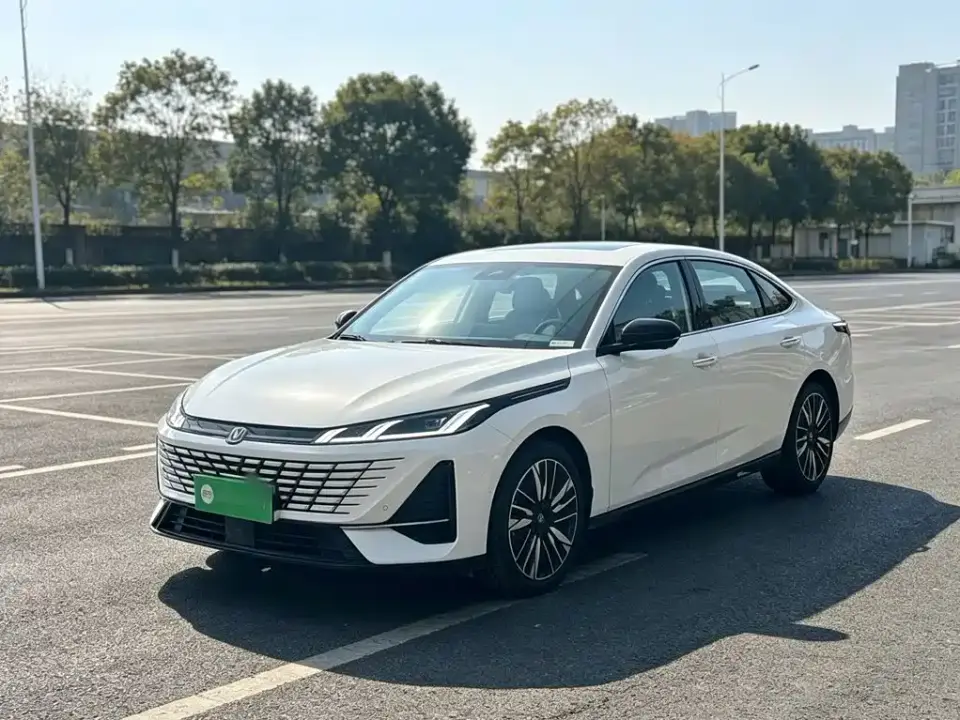 Changan Eado Model Year Facelift 1.5T 500Bar Premium Edition 2025