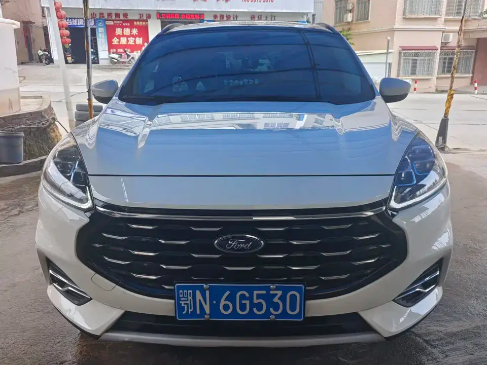Ford Escape EcoBoost 245 2WD Premium Edition 2022