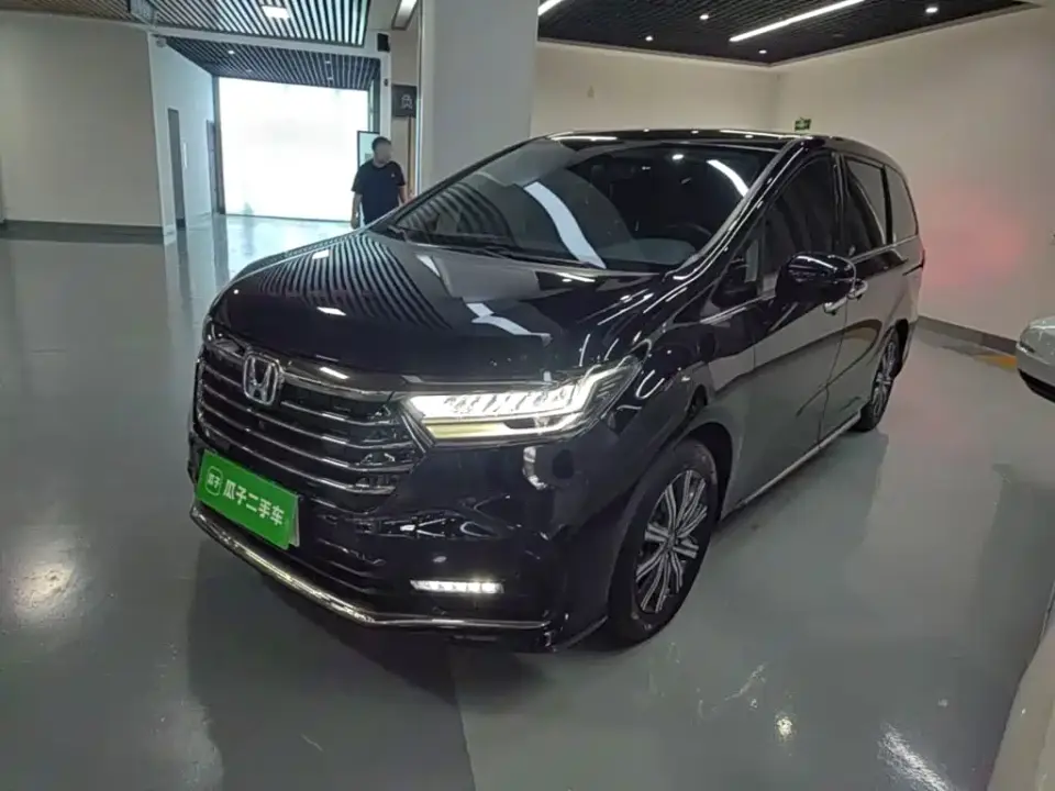 Honda Odyssey 2.0L e:HEV Sharp·Comfort Edition 2025