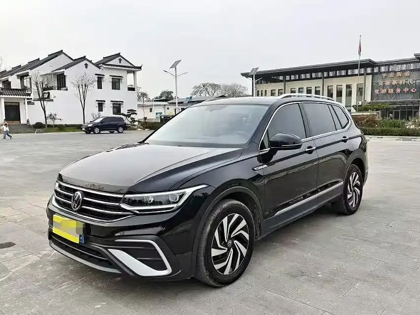 Volkswagen Tiguan L Facelift 330TSI Automatic 2WD Smart Edition 2023