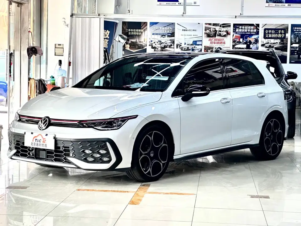 Volkswagen Golf GTI 380TSI DSG GTI 2026