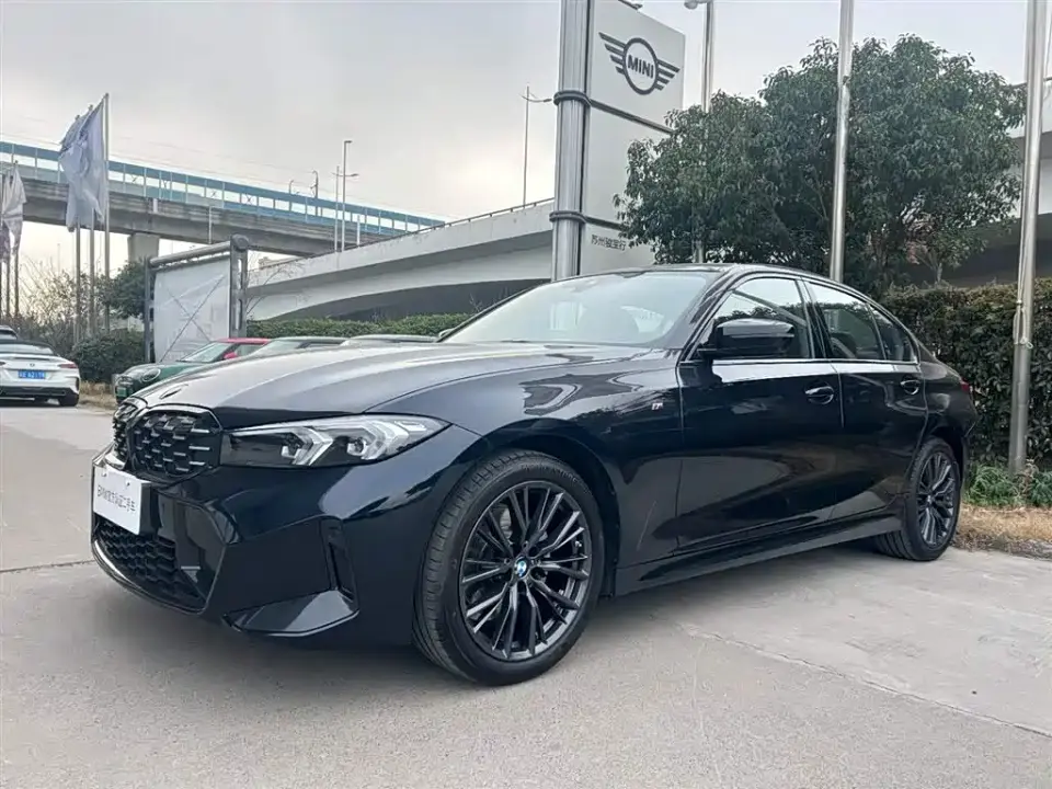 BMW 3 Series 325i M Sport Shadowline Package 2024