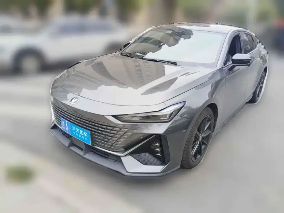Changan UNI-V 1.5T Premium Model 2022