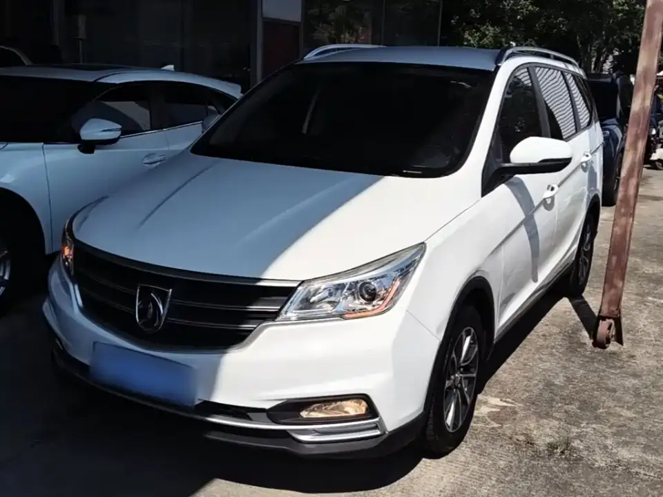 Baojun 730 1.5L Manual Fashion Edition 7-Seater China VI 2019