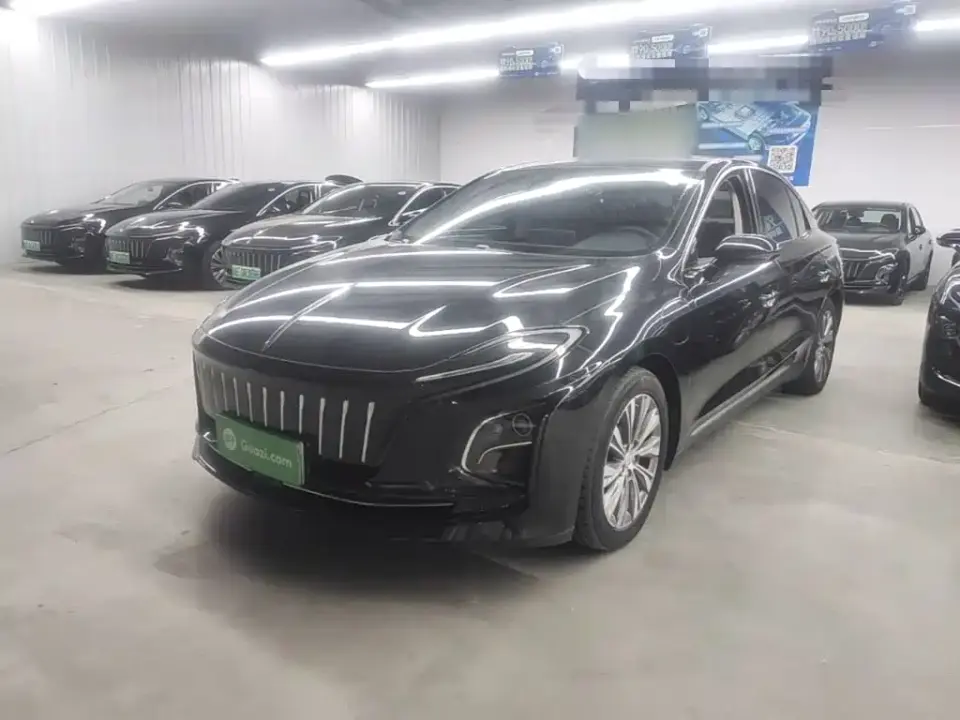 Hongqi E-QM5 620km PLUS 2023