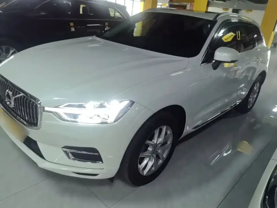 Volvo XC60 T5 AWD Momentum 2020