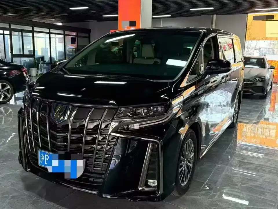Toyota Alphard Dual Hybrid 2.5L Ultimate Gold Edition 2023