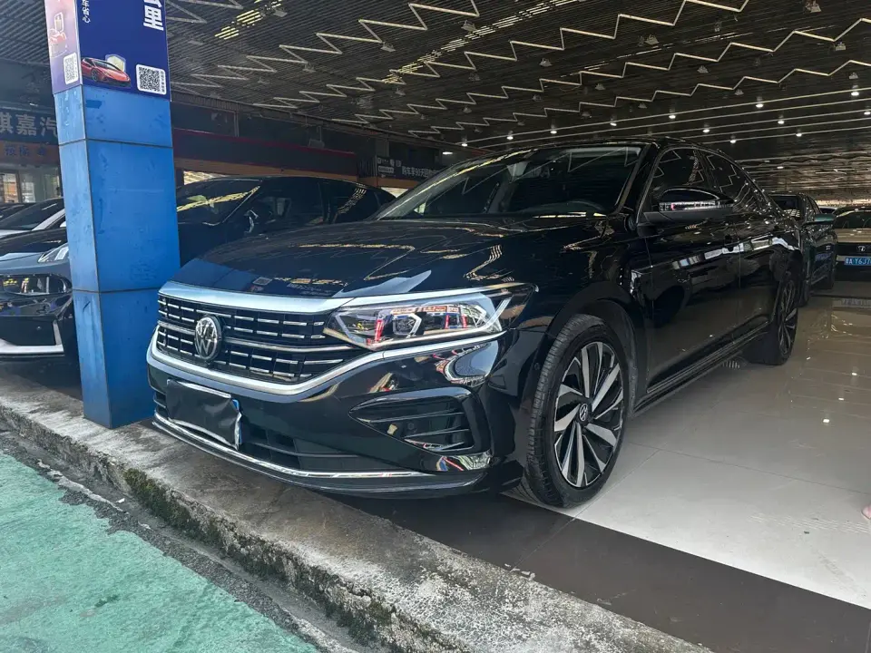 Volkswagen Passat 380TSI Dragon Glory Edition 2024