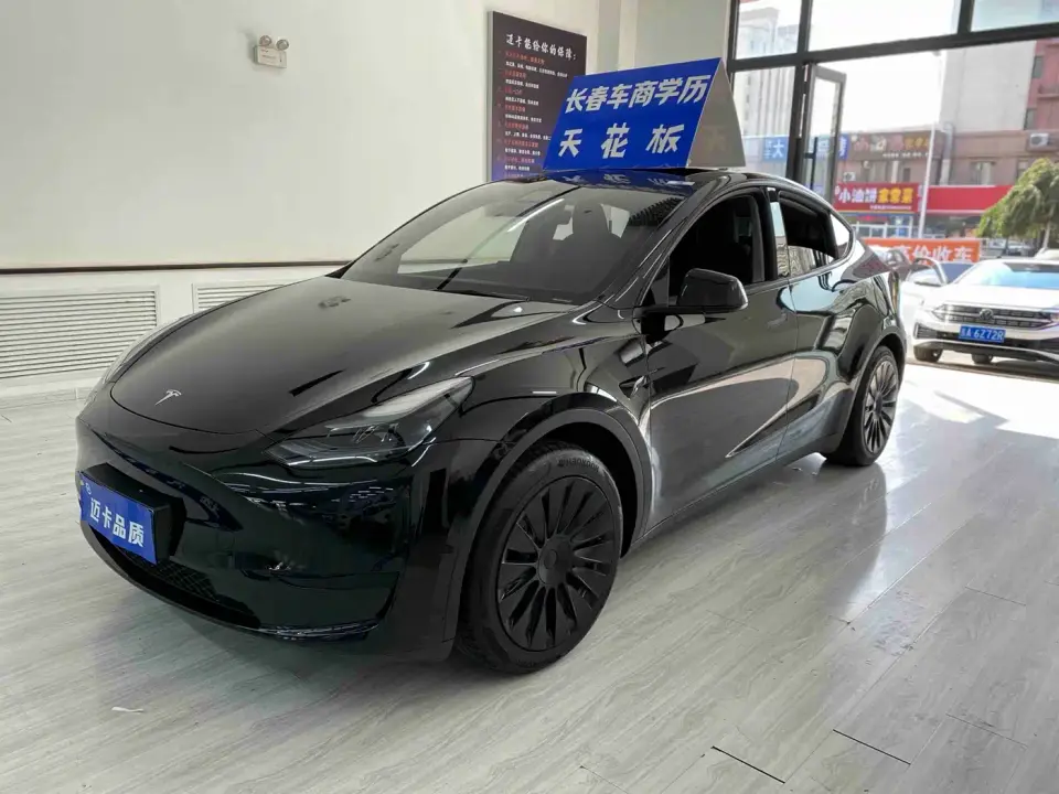 Tesla Model Y Facelift Rear-Wheel Drive Version 2023
