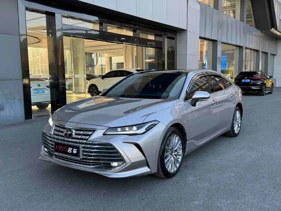 Toyota Avalon Hybrid 2.0L Luxury Edition 2025