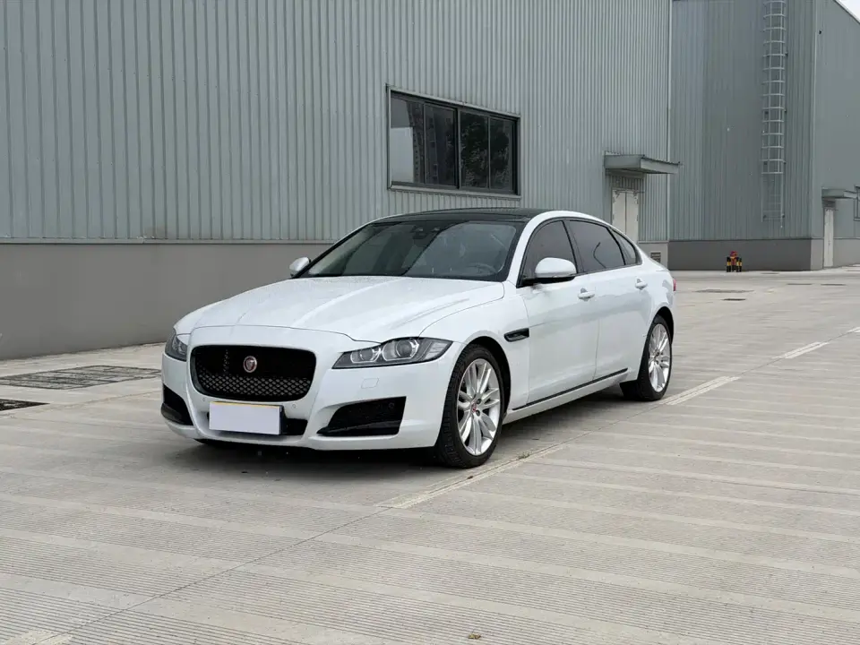 Jaguar XFL XFL 2.0T P200 2WD Racing Flag Edition 2021