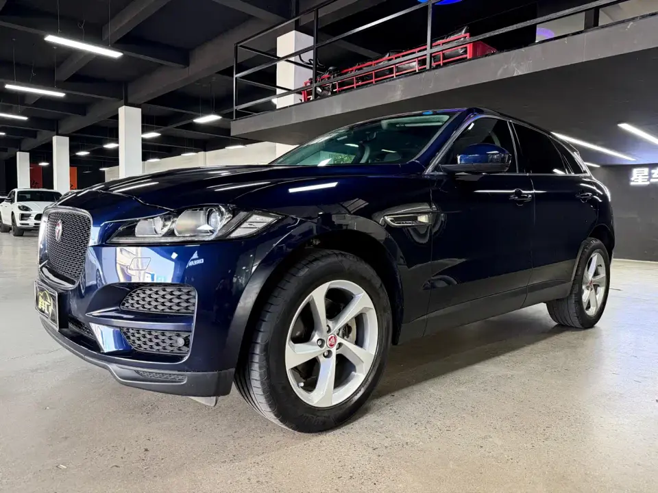 Jaguar F-PACE 2.0T Urban Premium Edition 2021